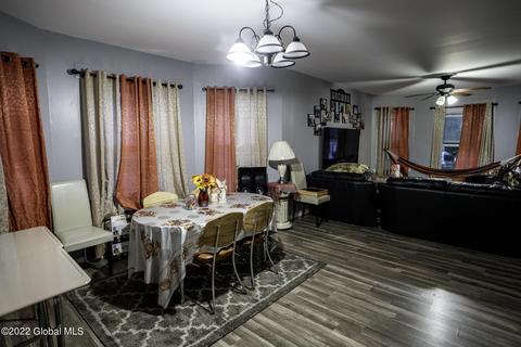 815 Hampton Ave, Schenectady, NY 12309 photo 2