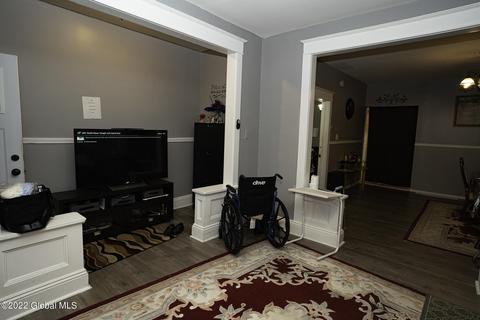 815 Hampton Ave, Schenectady, NY 12309 photo 15