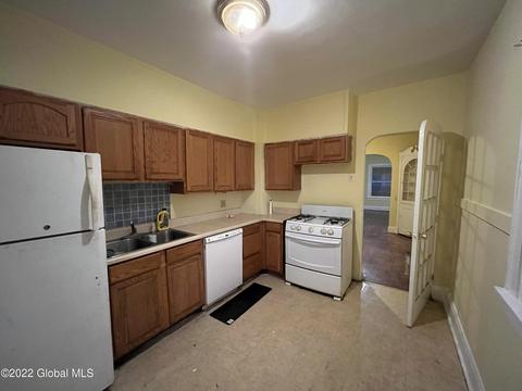 1813 Lenox Rd, Schenectady, NY 12308 photo 8