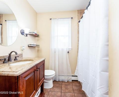 11 St Thomas Ln, Schenectady, NY 12304 photo 7