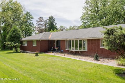 10 Gurley Ave, Troy, NY 12182