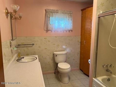 65 Hamilton Ave, Corinth, NY 12822 photo 10