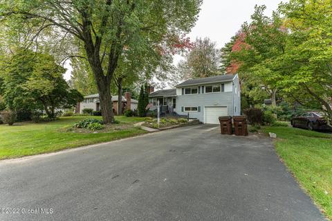 10 Greenock Rd, Delmar, NY 12054 photo 4