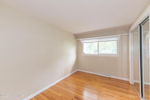 10 Greenock Rd, Delmar, NY 12054 photo 27
