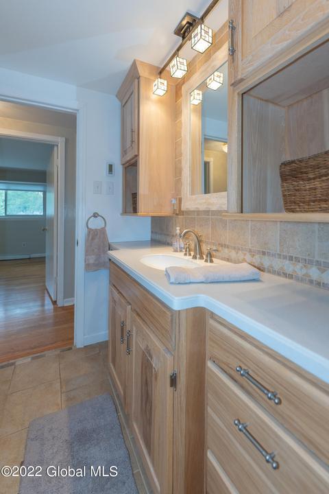 10 Greenock Rd, Delmar, NY 12054 photo 33