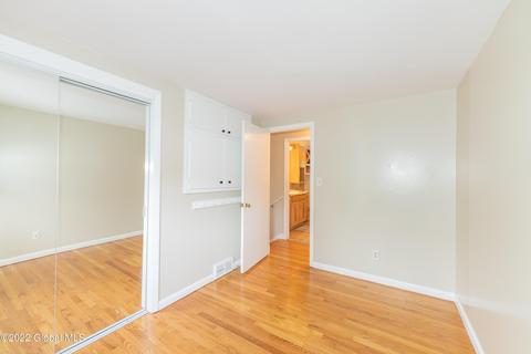10 Greenock Rd, Delmar, NY 12054 photo 28