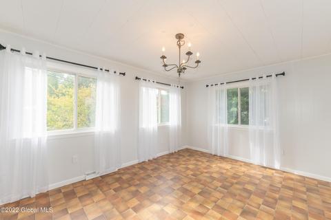 10 Greenock Rd, Delmar, NY 12054 photo 24