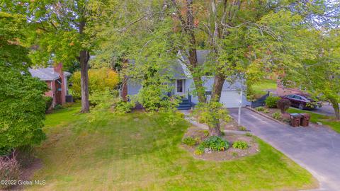 10 Greenock Rd, Delmar, NY 12054 photo 11