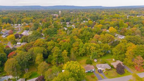 10 Greenock Rd, Delmar, NY 12054 photo 62