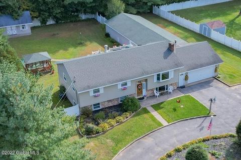 9 Carr Rd, Saratoga Springs, NY 12866