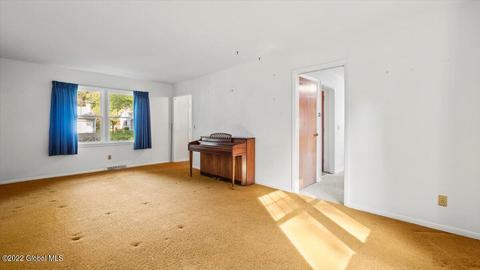 122 Devon Rd, Delmar, NY 12054 photo 6