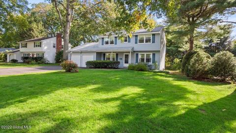 122 Devon Rd, Delmar, NY 12054 photo 2