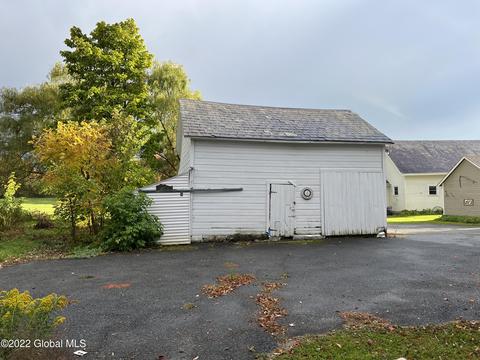 34 Sheridan St, Argyle, NY 12809 photo 5