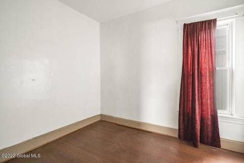 1560 Becker St, Schenectady, NY 12304 photo 15