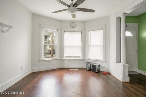 1560 Becker St, Schenectady, NY 12304 photo 5