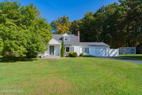 31 Clapper Rd, Selkirk, NY 12158 photo 1