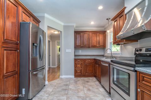 31 Clapper Rd, Selkirk, NY 12158 photo 12