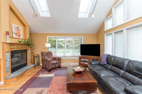 102 104 Mosher Rd, Glenmont, NY 12077 photo 9