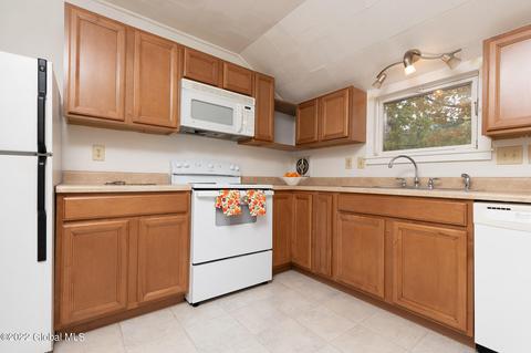 102 104 Mosher Rd, Glenmont, NY 12077 photo 30