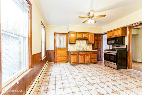 1533 Devine St, Schenectady, NY 12308 photo 10