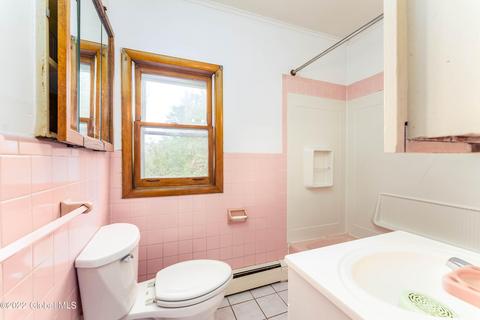 1533 Devine St, Schenectady, NY 12308 photo 13