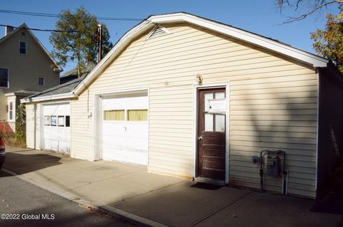 1533 State St, Schenectady, NY 12304 photo 6