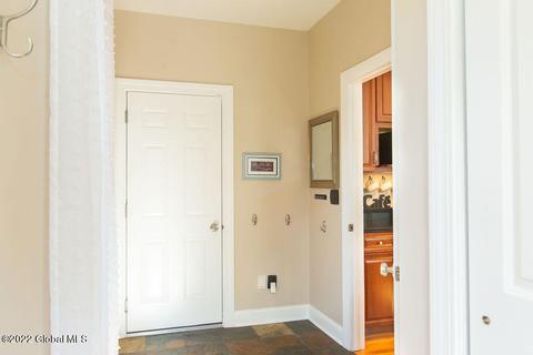 20 Devonshire Way, Clifton Park, NY 12065 photo 38