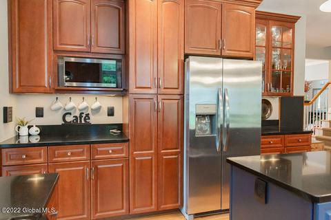 20 Devonshire Way, Clifton Park, NY 12065 photo 26