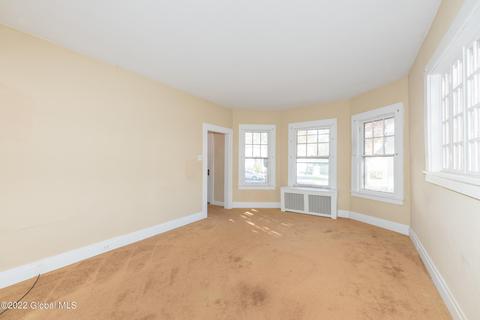 1115 Baker Ave, Schenectady, NY 12309 photo 4