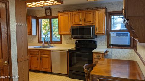 2571 Teller St, Schenectady, NY 12304 photo 15