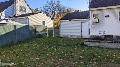 2571 Teller St, Schenectady, NY 12304 photo 5