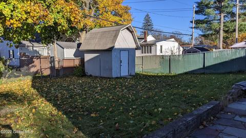 2571 Teller St, Schenectady, NY 12304 photo 4