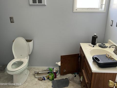 2515 Augustine Ave, Schenectady, NY 12306 photo 3