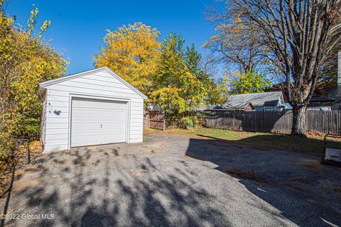 47 Laurel Ave, Schenectady, NY 12304 photo 33