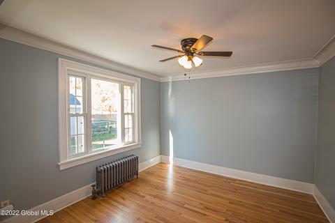 47 Laurel Ave, Schenectady, NY 12304 photo 8