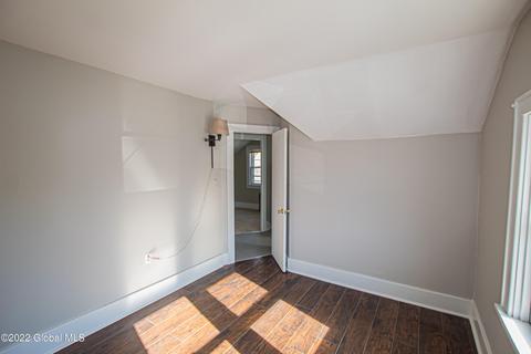 47 Laurel Ave, Schenectady, NY 12304 photo 28