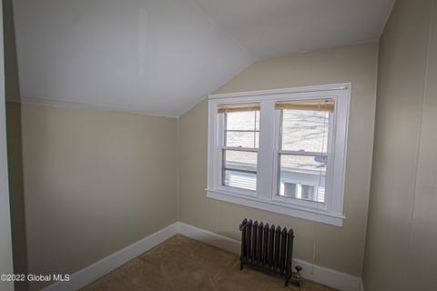 47 Laurel Ave, Schenectady, NY 12304 photo 24