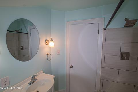 47 Laurel Ave, Schenectady, NY 12304 photo 23