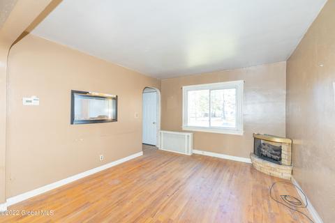 2804 Myrtle Ave, Schenectady, NY 12306 photo 7