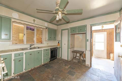 2804 Myrtle Ave, Schenectady, NY 12306 photo 13