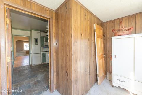 2804 Myrtle Ave, Schenectady, NY 12306 photo 18