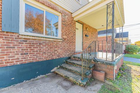 2804 Myrtle Ave, Schenectady, NY 12306 photo 4