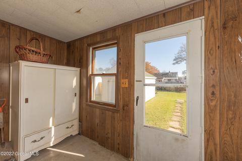 2804 Myrtle Ave, Schenectady, NY 12306 photo 17