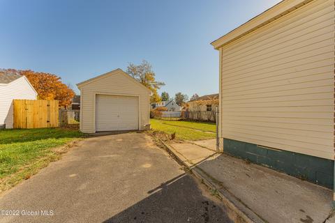 2804 Myrtle Ave, Schenectady, NY 12306 photo 31