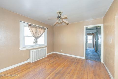 2804 Myrtle Ave, Schenectady, NY 12306 photo 9