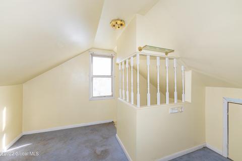 2804 Myrtle Ave, Schenectady, NY 12306 photo 25