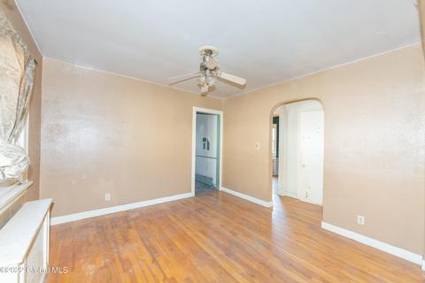 2804 Myrtle Ave, Schenectady, NY 12306 photo 10