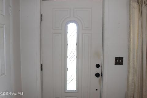 112 Pinehurst Pl, Schenectady, NY 12304 photo 5