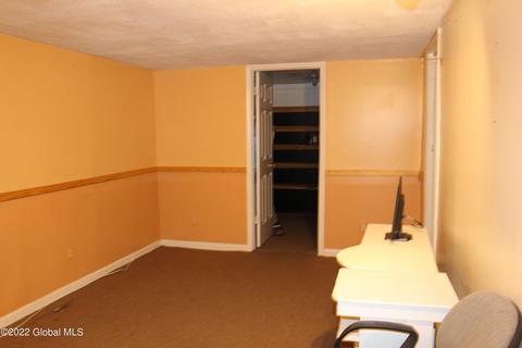 112 Pinehurst Pl, Schenectady, NY 12304 photo 16