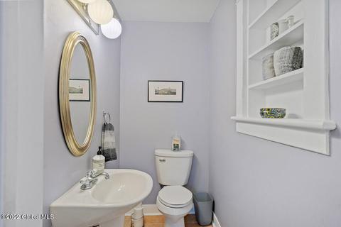 1131 Phoenix Ave, Schenectady, NY 12308 photo 32